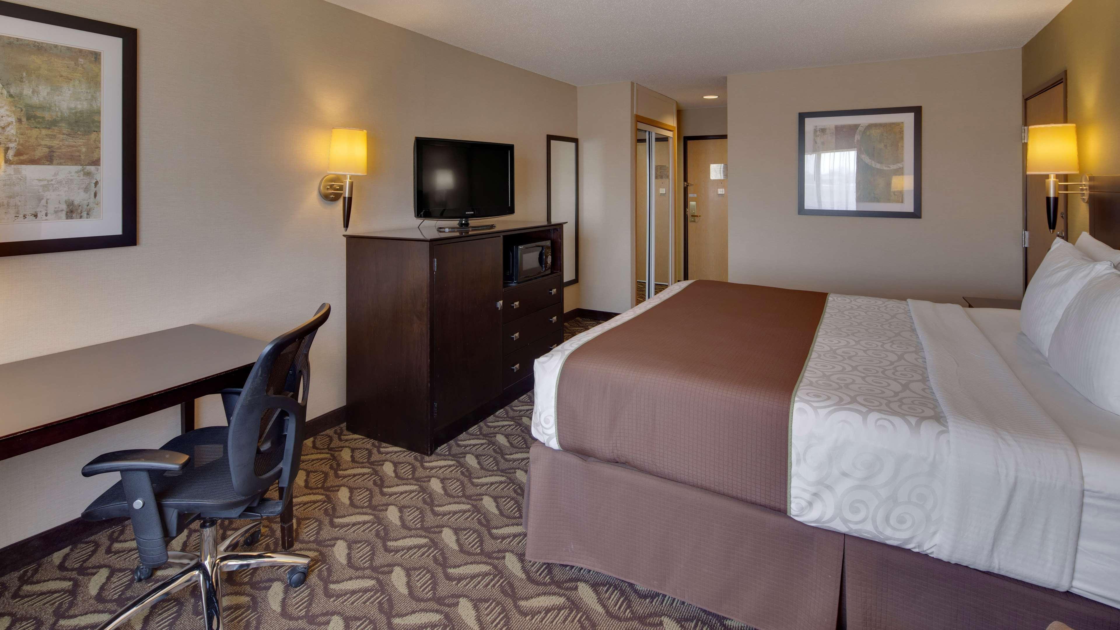 Best Western Pontiac Inn Екстериор снимка