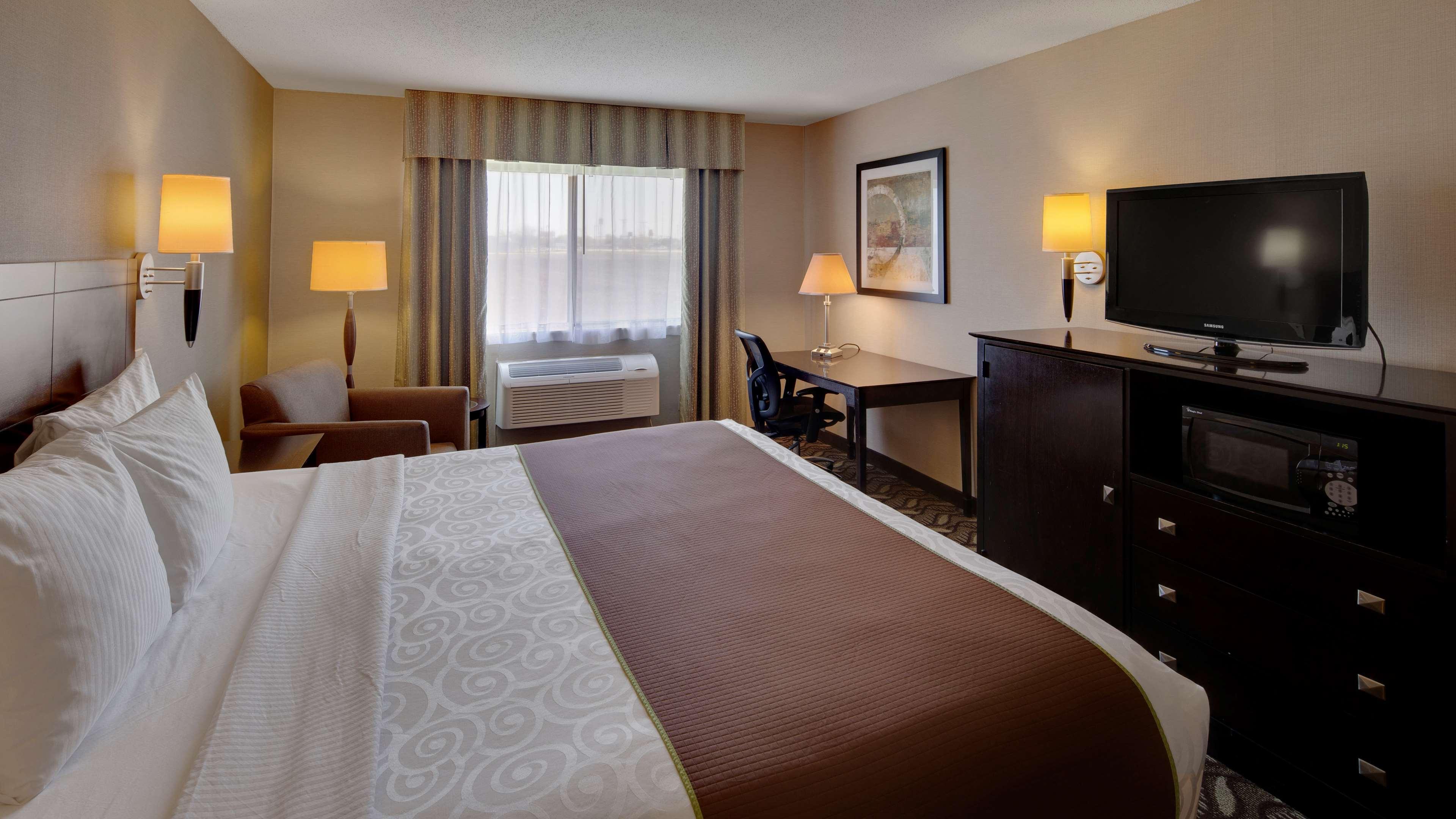 Best Western Pontiac Inn Екстериор снимка